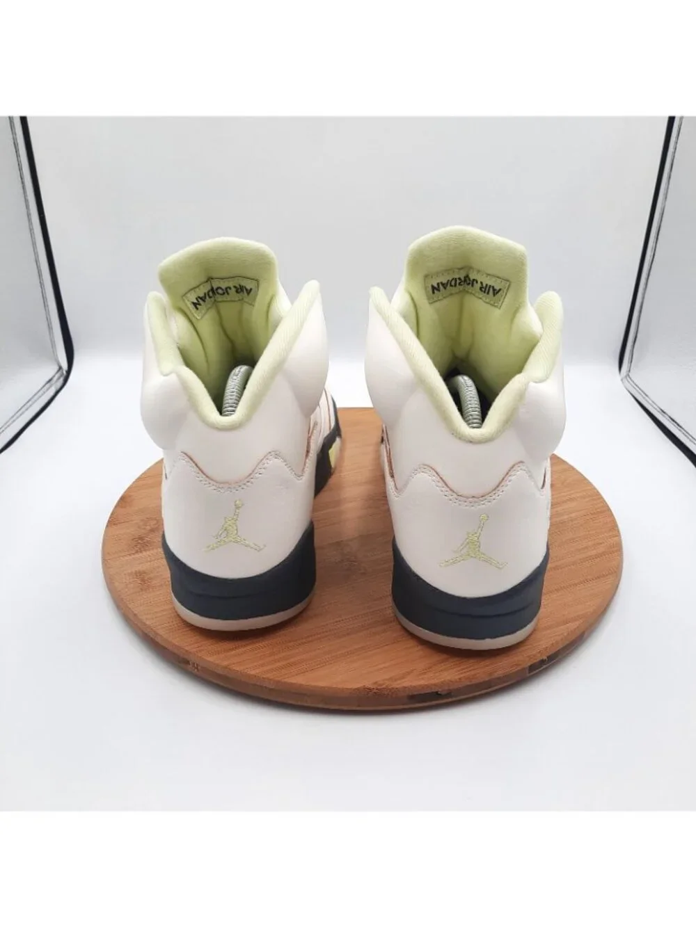 Nike Air Jordan 5 Mens Size 9 Shoes Retro Luminous Green Basketball Sneakers NEW